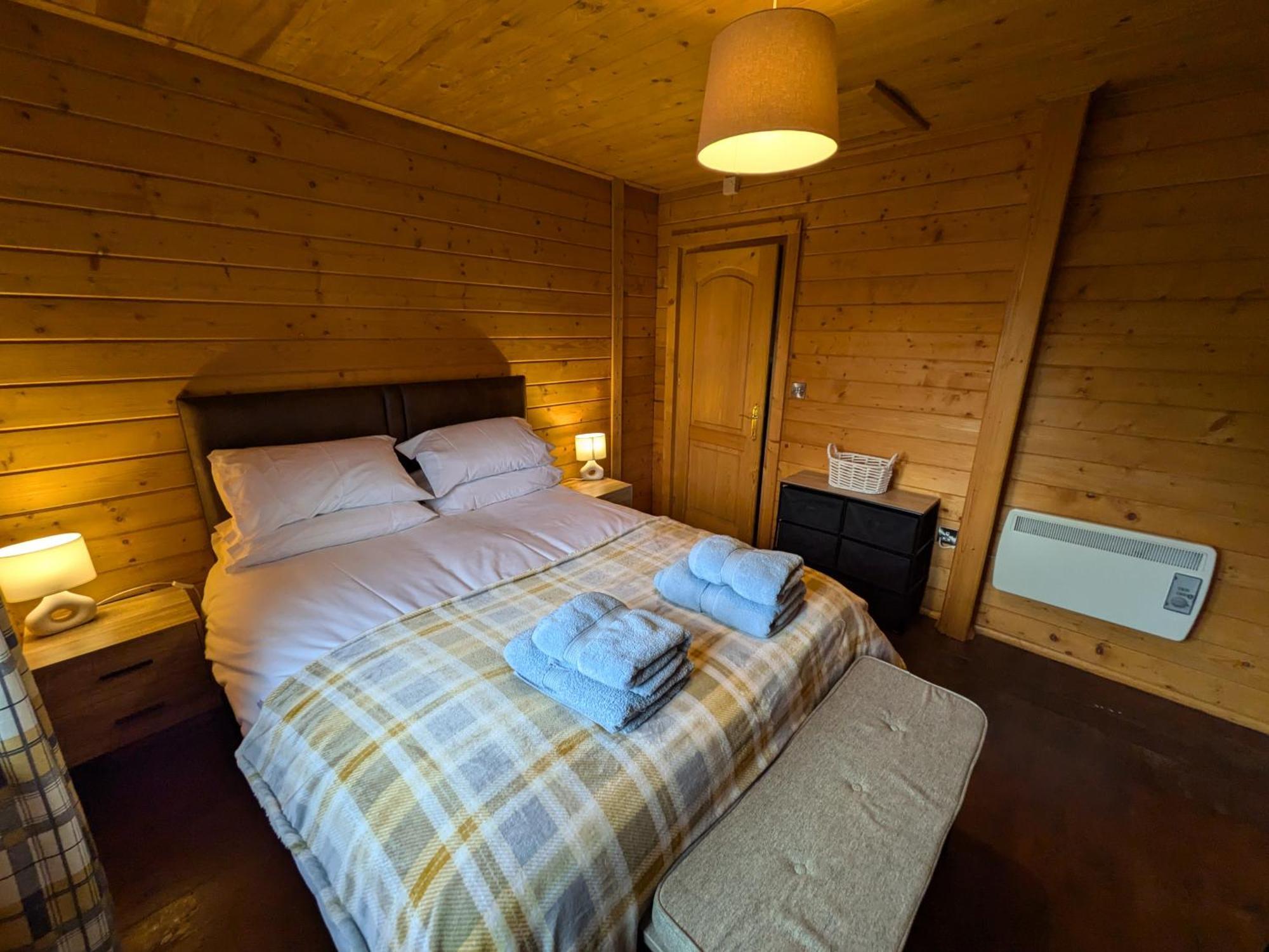 Rustic Lodge Retreat At Riverview Holiday Park Newcastleton المظهر الخارجي الصورة