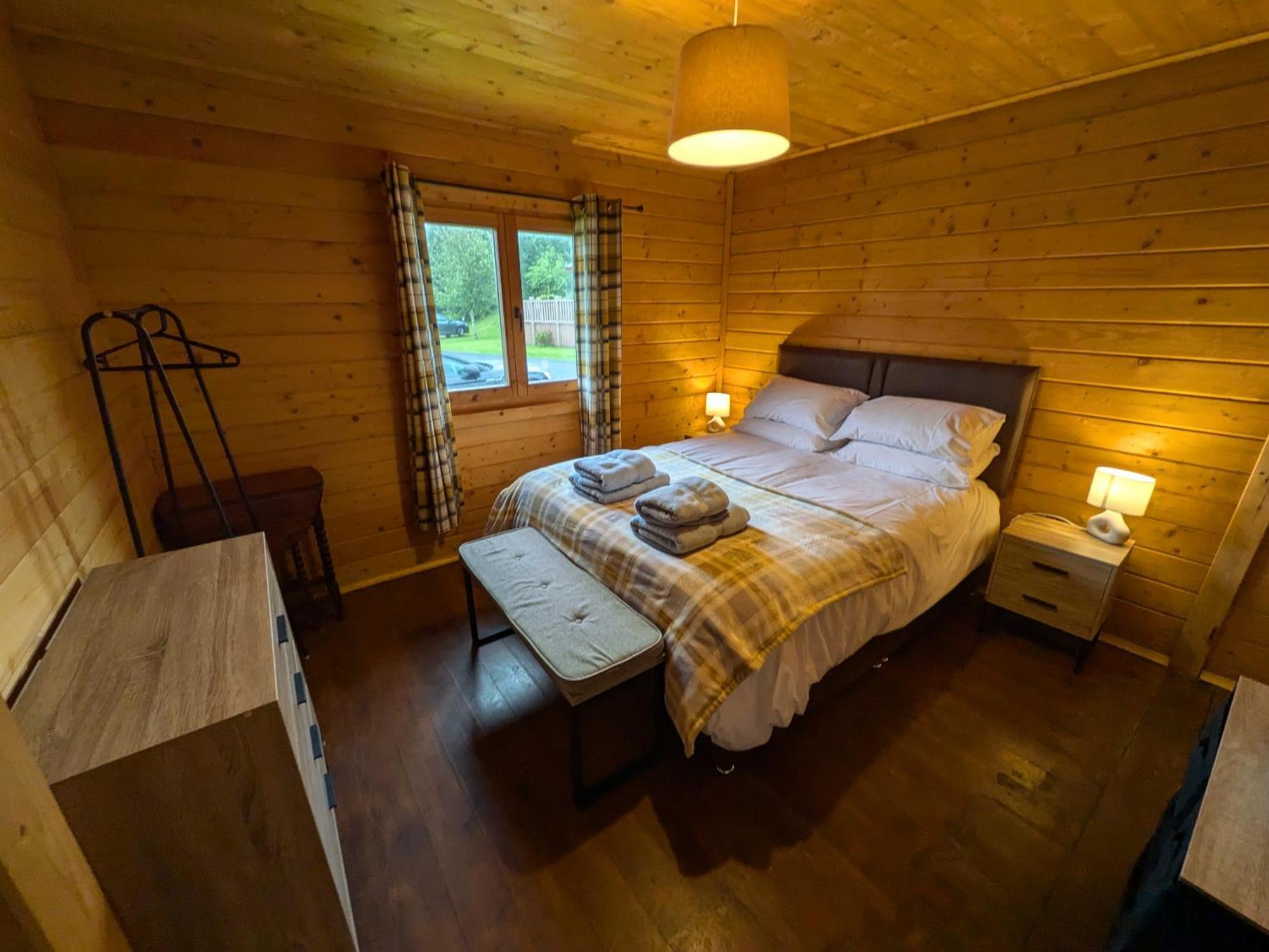 Rustic Lodge Retreat At Riverview Holiday Park Newcastleton المظهر الخارجي الصورة